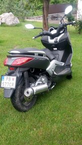 Yamaha x max 250 - 4