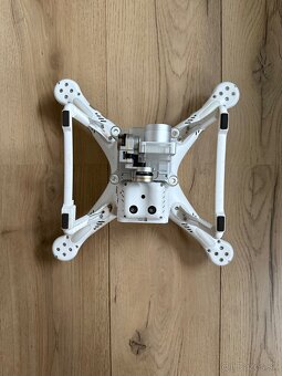DJI Phantom 3 Advanced - 4