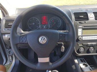 Volkswagen Golf 5 SV - 4