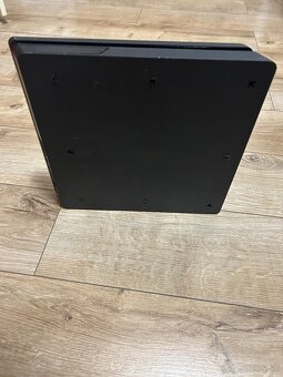 Predám PS4 Slim 500GB + 2 hry - 4