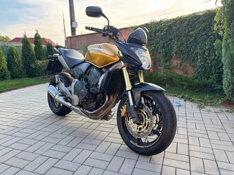 Honda Hornet CB600F - 4