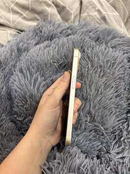 Apple IPhone 15 256GB žltý - 4