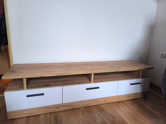 Tv stolík - 4