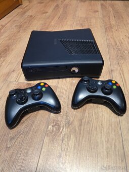 Xbox 360 Slim 4GB - 4