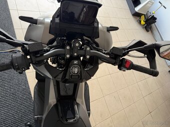 Honda ADV 350 2025 - 4