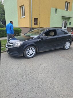 Opel astra 1.6 103kw GTC - 4