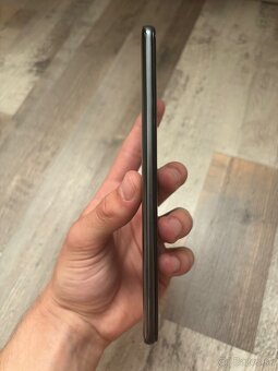 Poco F3 black 6/128 - 4