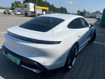 predám porsche taycan turbo ,odpočet DPH - 4