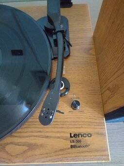 Gramofón Lenco - 4