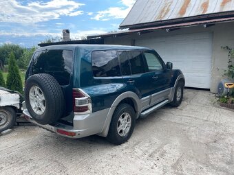 Mitsubishi Pajero 3.5 GDI - 4