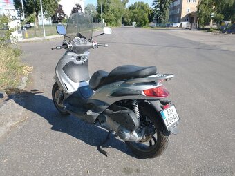 Predam piaggio beverly 125 na vodicak B - 4