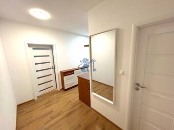 Ponúkame na prenájom 1-izbový byt v tichej lokalite mesta Se - 4