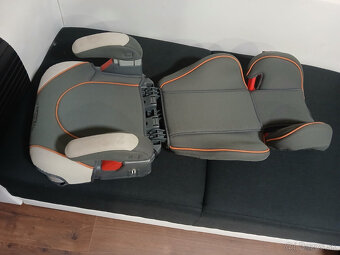 Autosedačka - 4