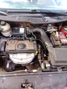 Peugeot 206 1,1 benzín - 4