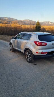 Kia Sportage 1.7crdi rv2012 - 4