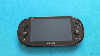 PS Vita 2000 slim čierna s komplet príslušenstvom - 4