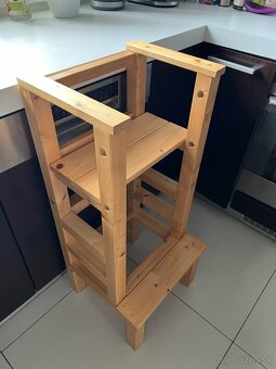 Uciaca veza- drevene schodiky - 4