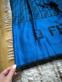 Luxusný šál Fendi - 4