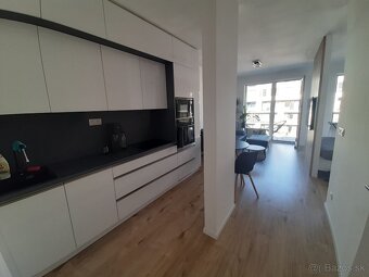 Prenajmem 1-izbový byt - 4