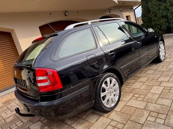 Skoda Octavia COMBI 2.0Tdi 103kw L&K DSG+Xenon+Navi+Tažne - 4
