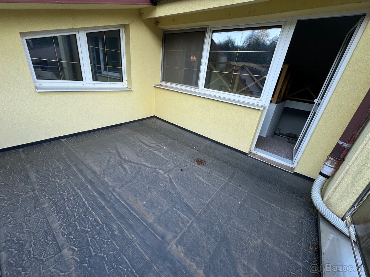 PREDAJ 4-izb. bytu s parkingom - lokalita Banka - 5