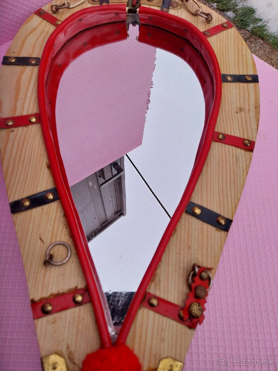 Chomut zrkadlo 35€ - 5