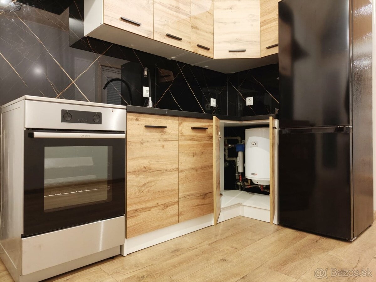 Kontajnerový dom chata tinyhouse11m x 3.4m - 5