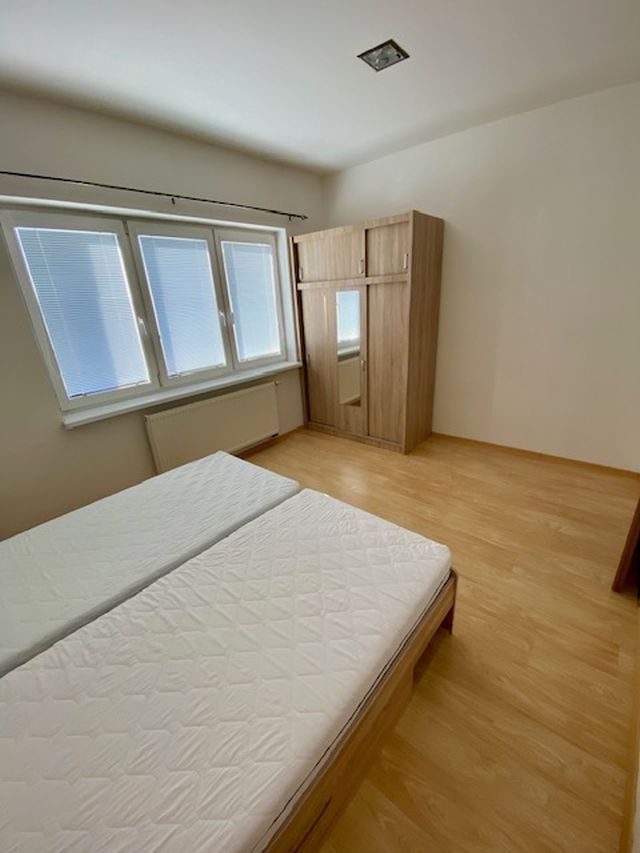 Priestranný bytu 3 + 1 v Čadci - širšie centrum - 5