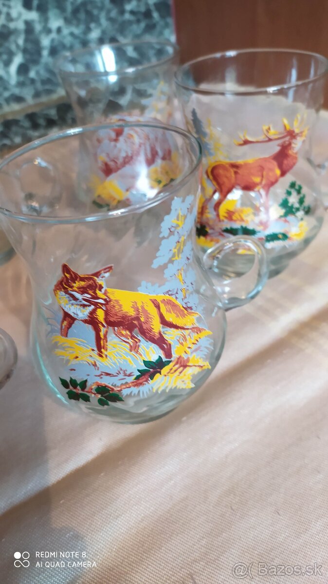 Dekorácie a sklo s poľovníckym motívom - 5