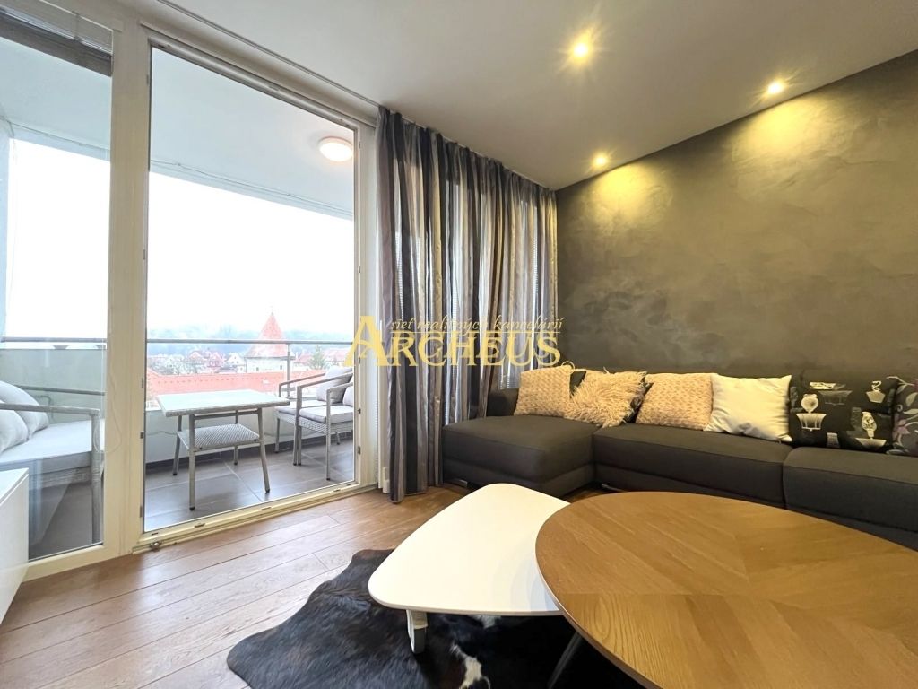 NÁJOM - 3 IZBOVÝ BYT S LOGGIOU, JIRÁSKOVA, BARDEJOV - 5