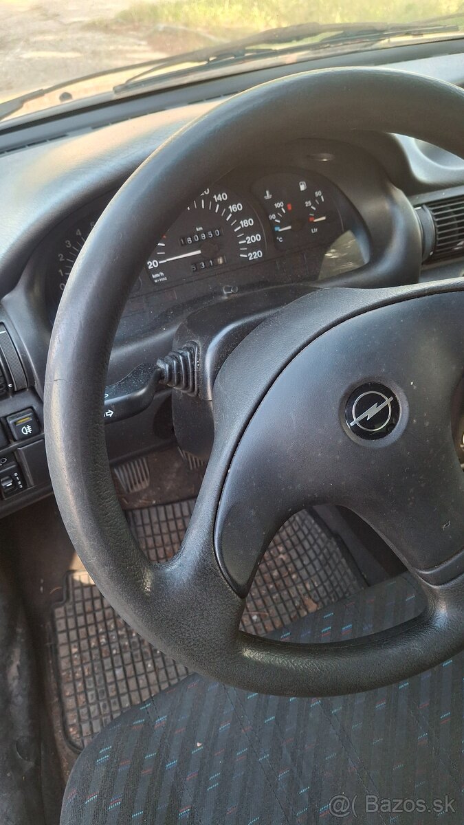 Predám Opel Astra - 5