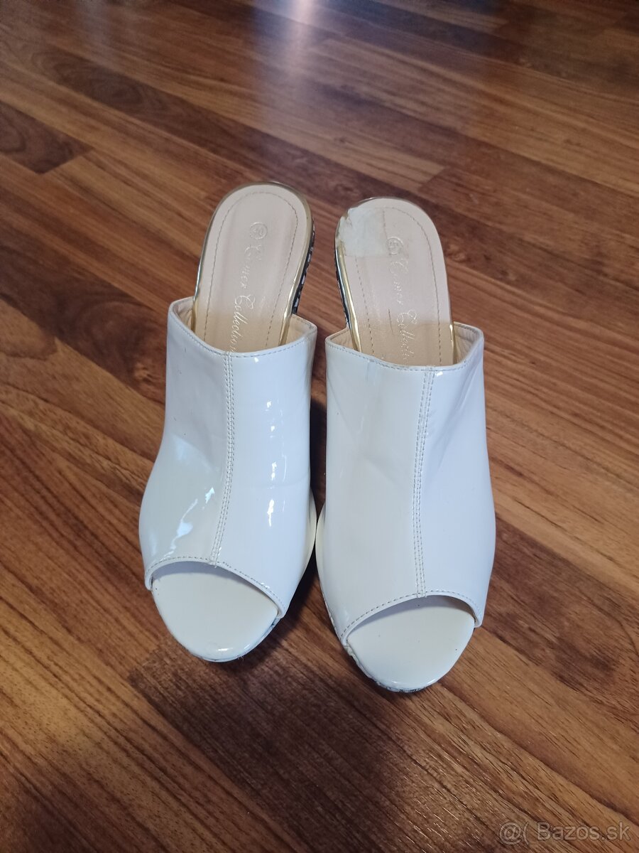 Predám extravagantné sandále č.40 - 5