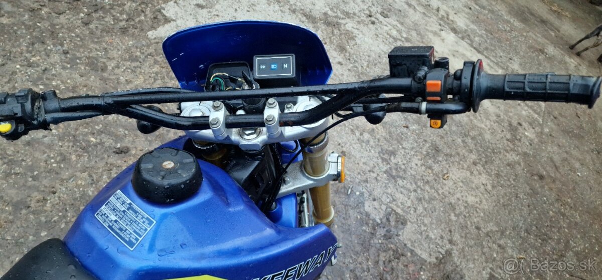 Keeway exceed 200