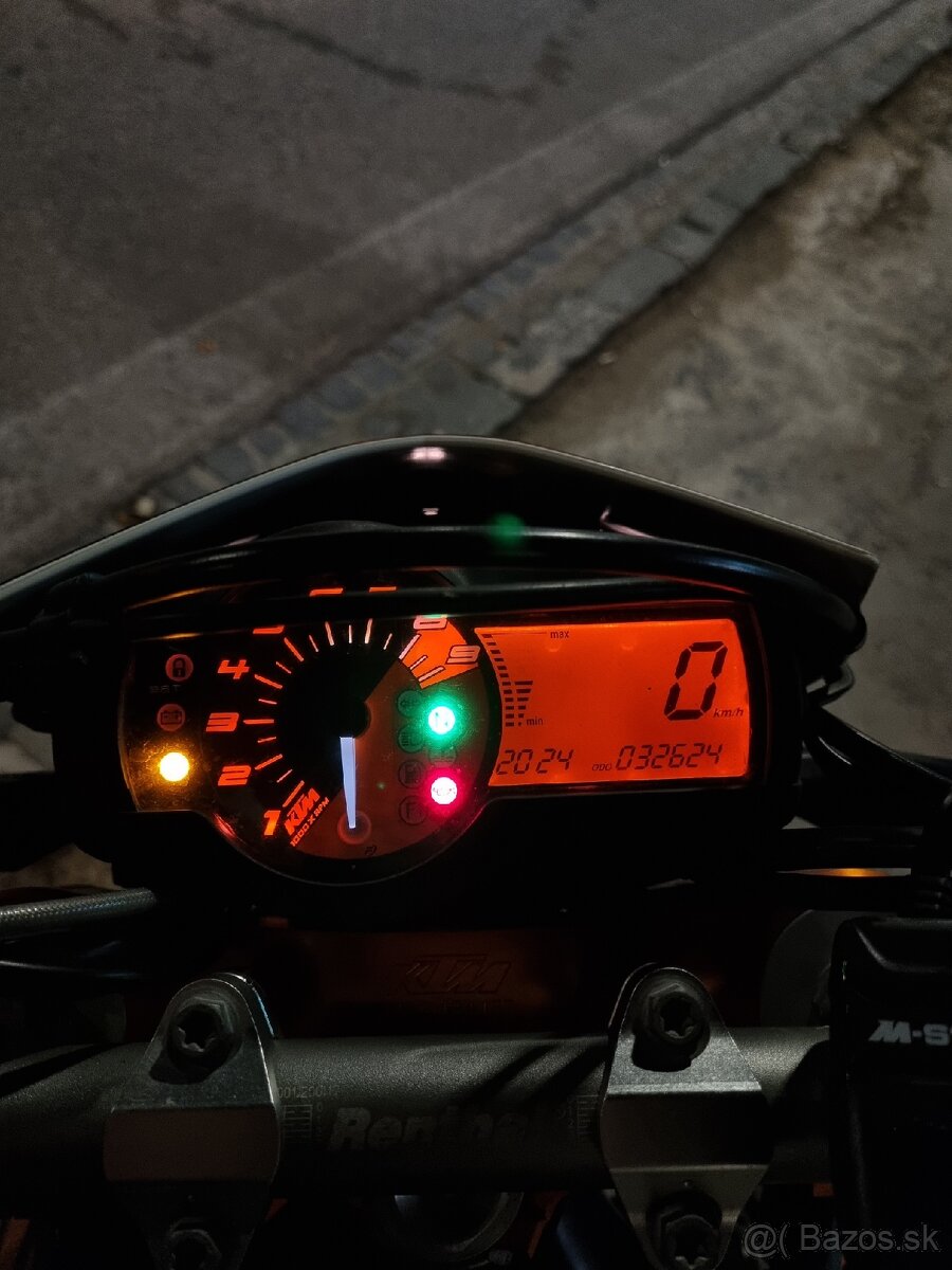 KTM SMC 690 R Supermoto - 5