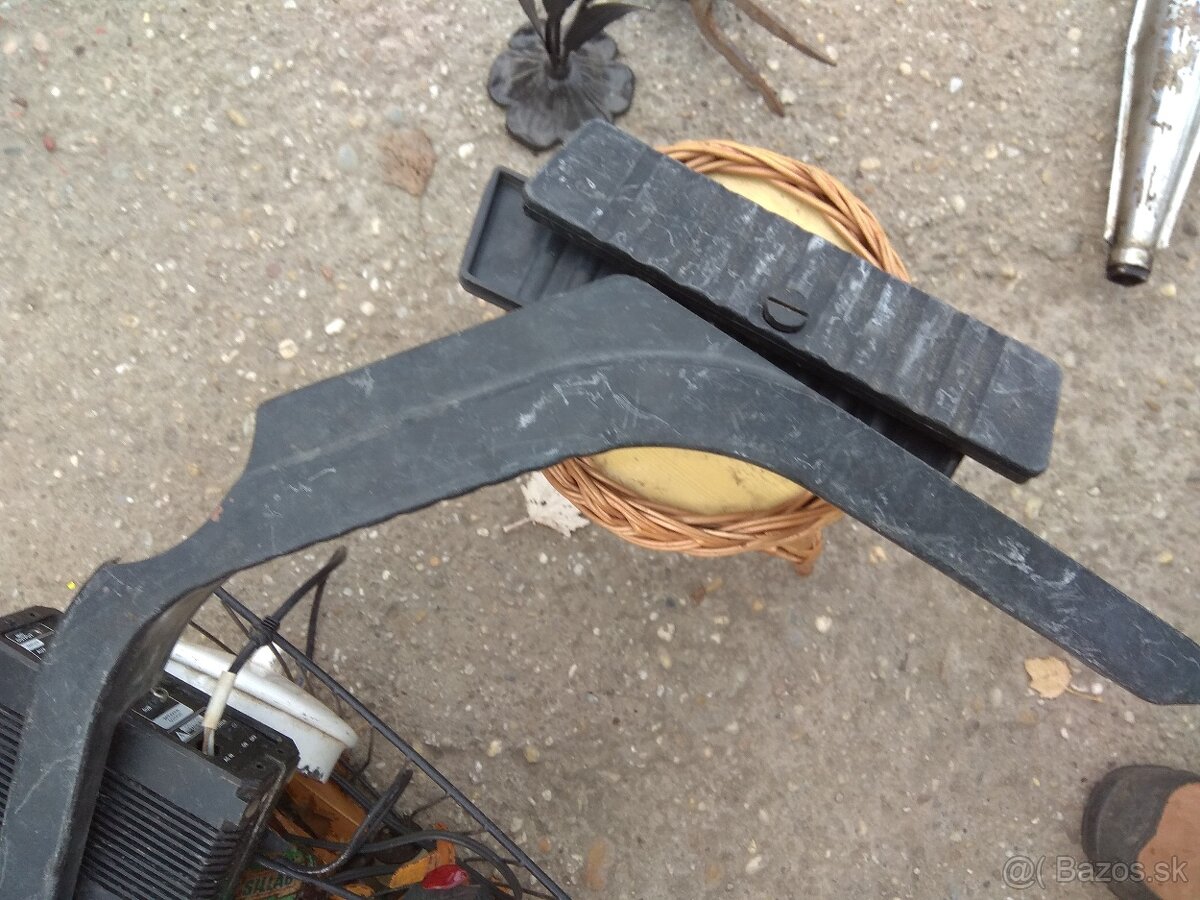 Babeta teleskop a plastové diely - 5