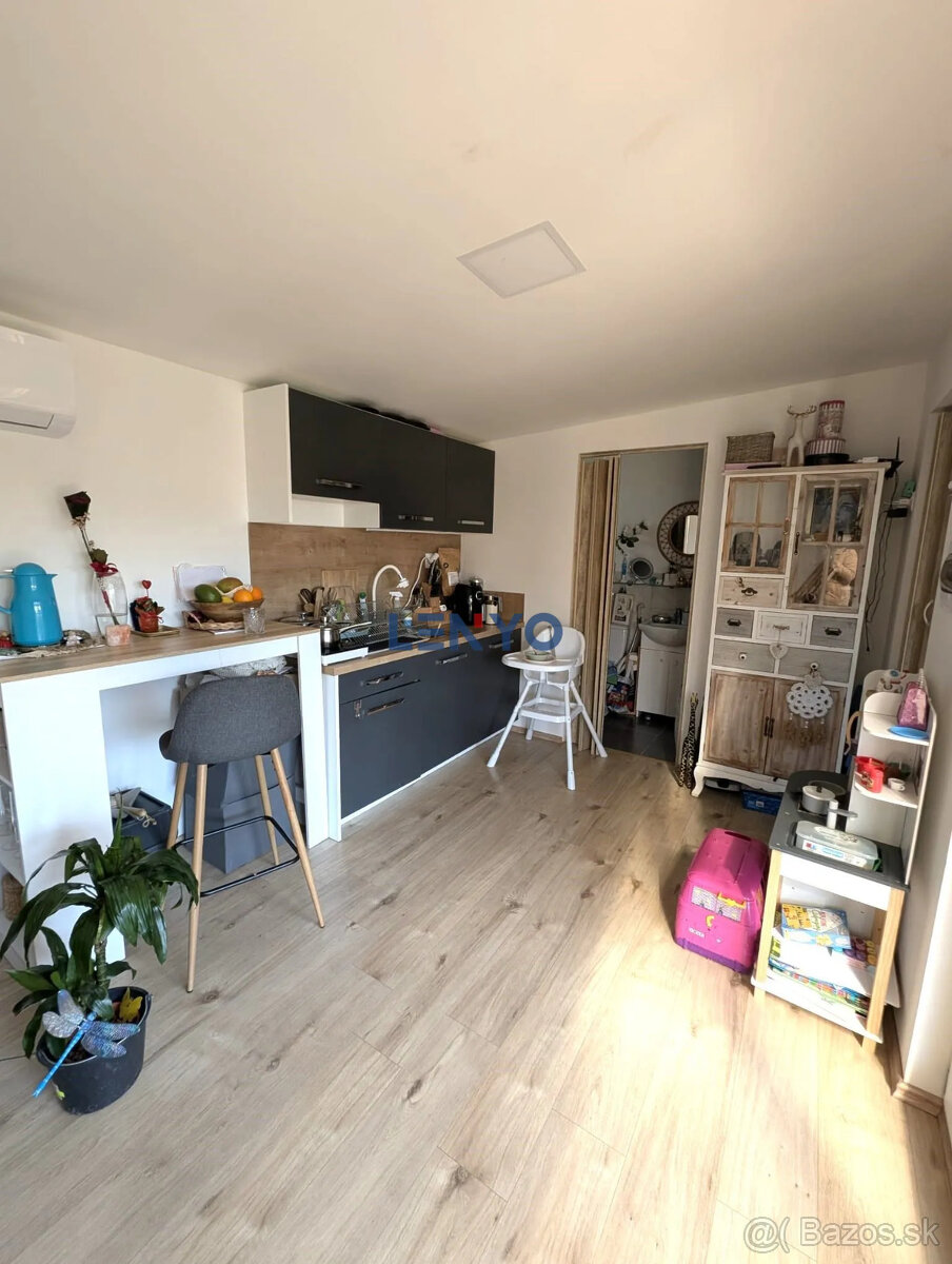 Chata / Chalupa Kráľová nad Váhom - 5