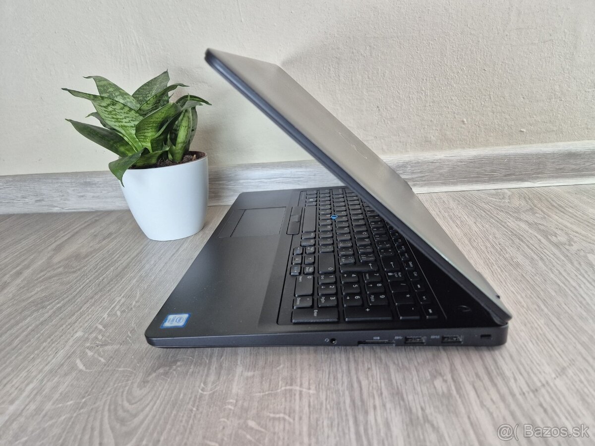 ▼DELL Precision 3510 - 15,6" / i7-6820HQ / 16GB / SSD / ZÁR - 5