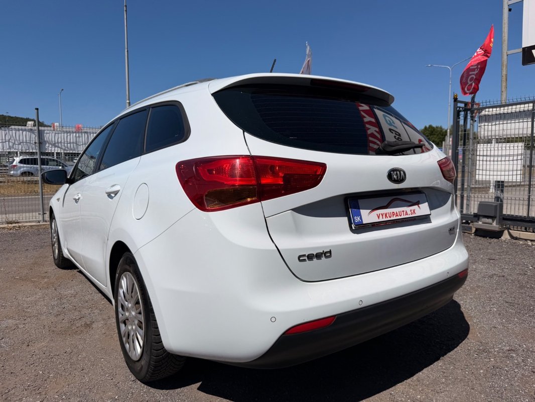 Kia SW 1,6 CRDi GOLD - 5
