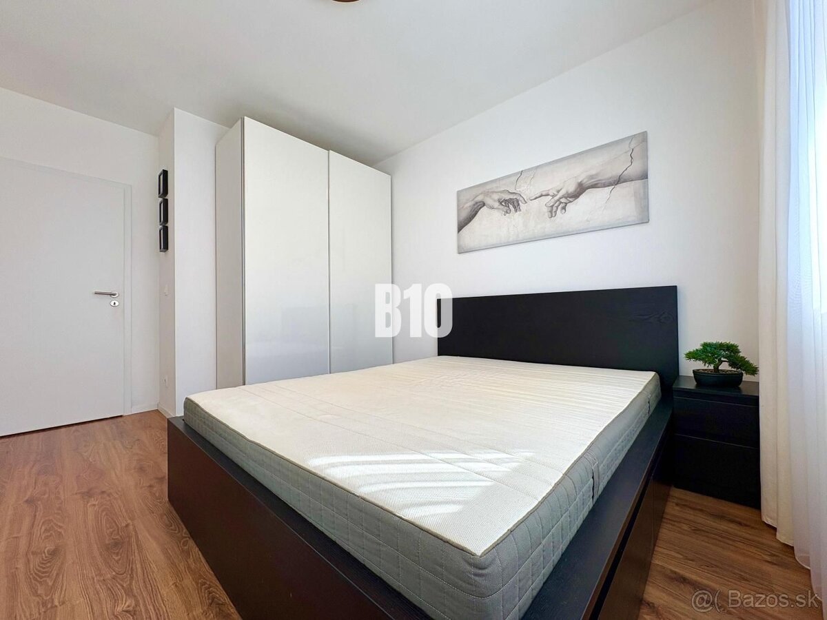 Novinka - novostavba - garážové státie - 5