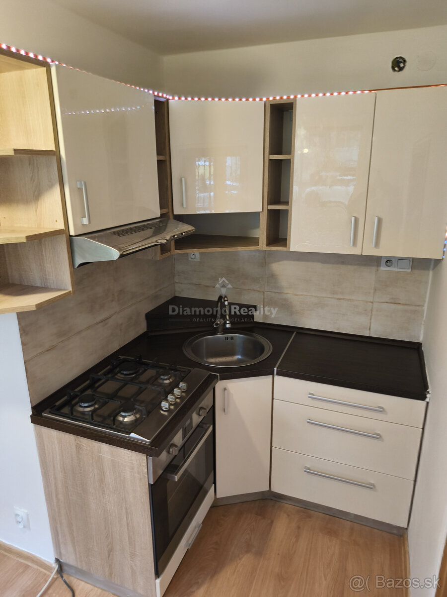 Ponúkame na predaj 2-izbový byt na ulici Rožňavská, KE-Západ - 5