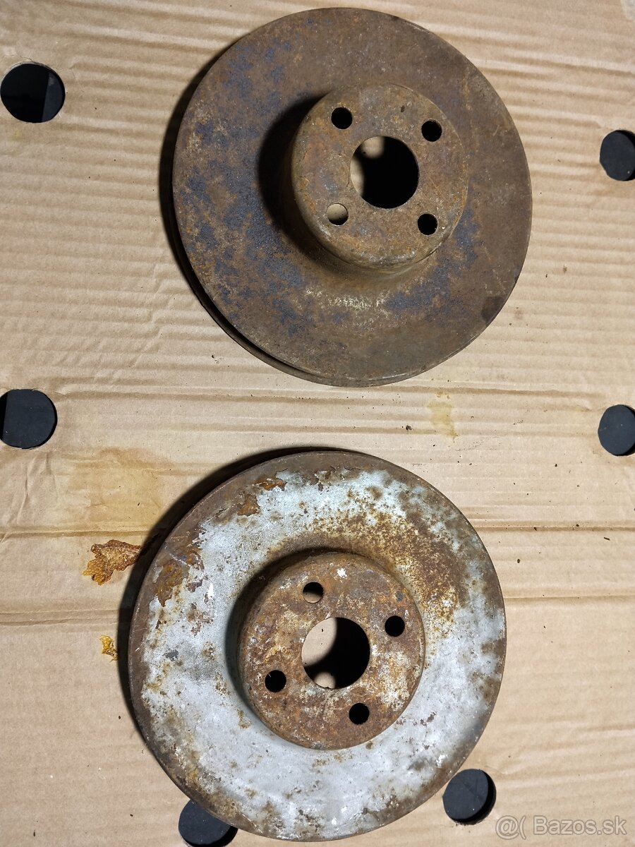 Diely rôzne 10€/kus - 5