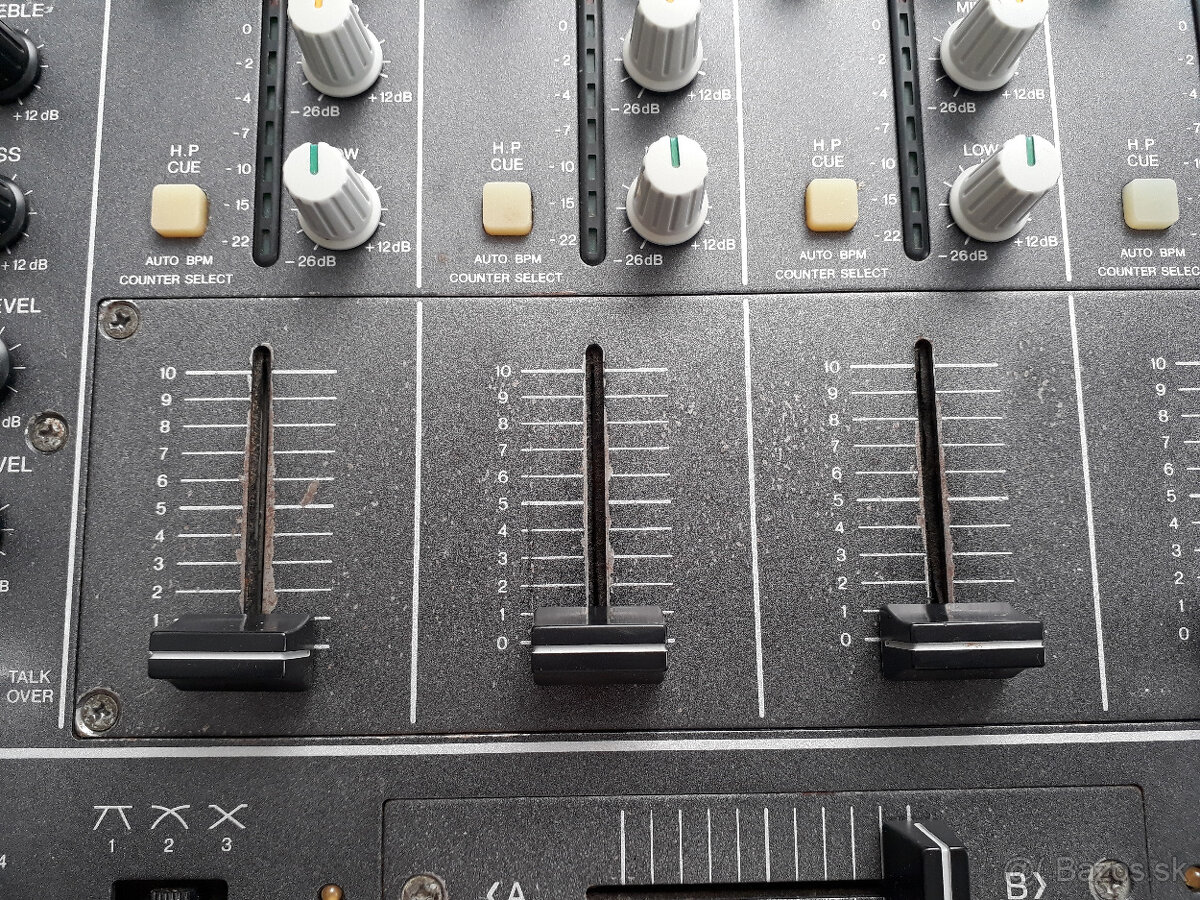 Pioneer DJM-3000 - 5