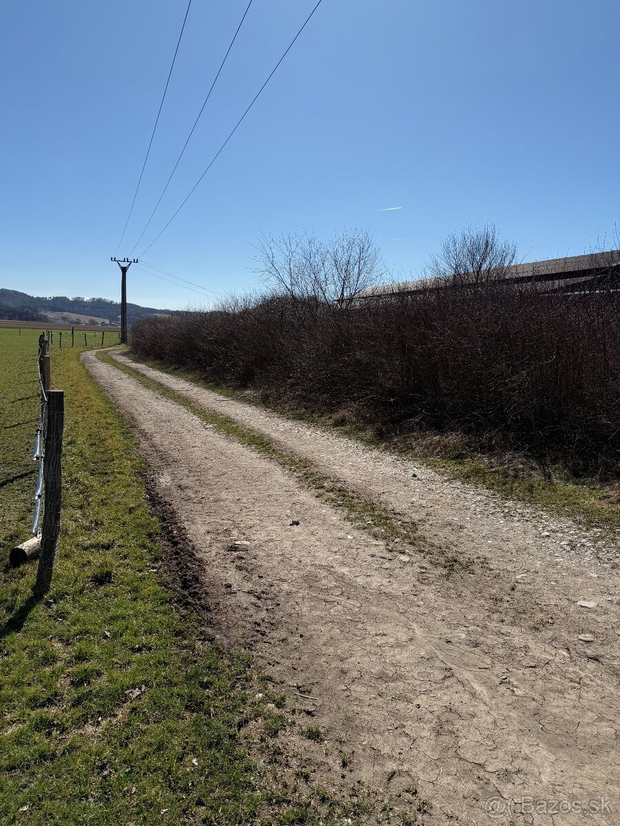 Predaj pozemoku v obci Hronsek 2700 m2 - 5