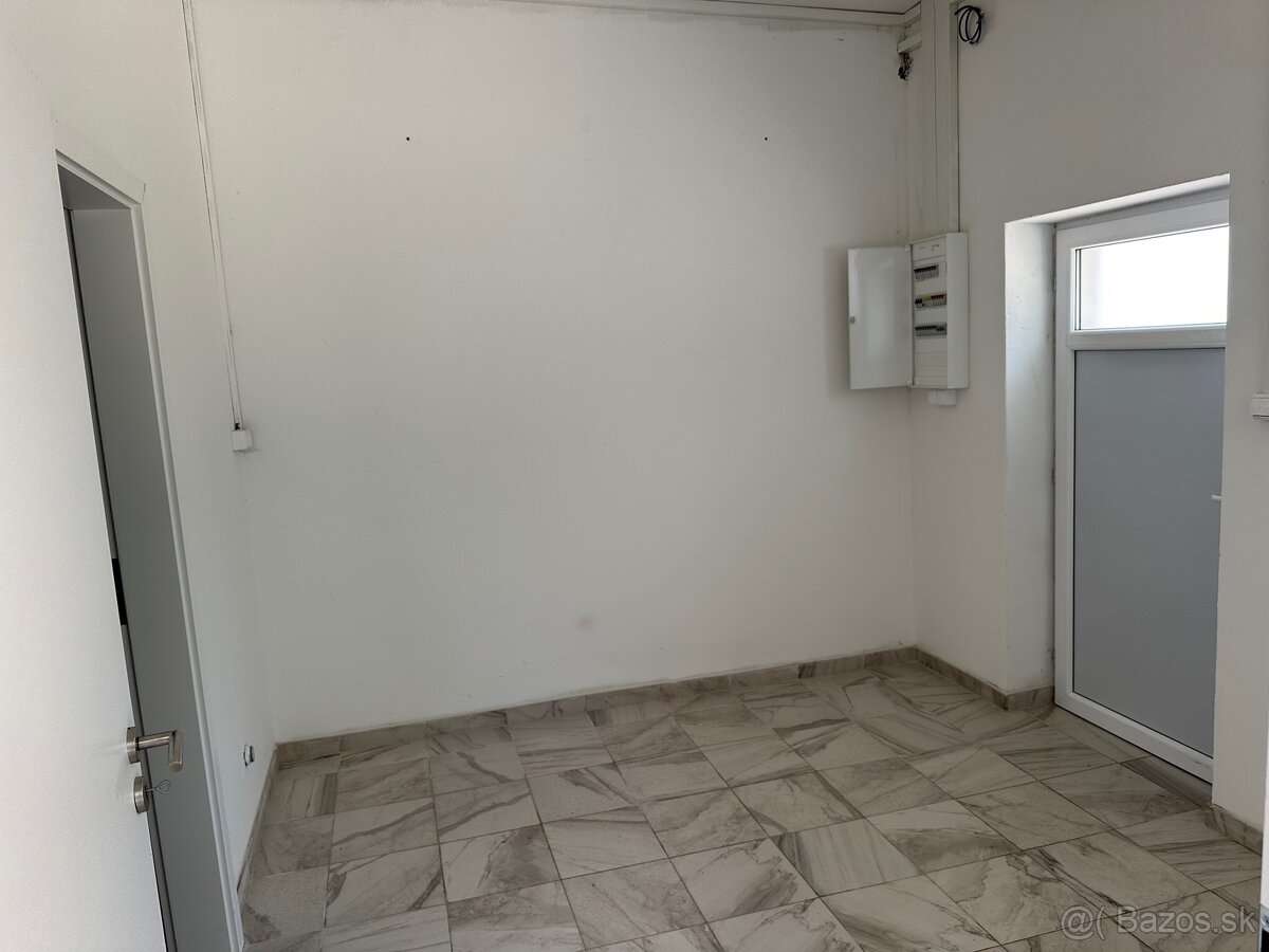 Prenájom výrobno-skladovej haly - 5