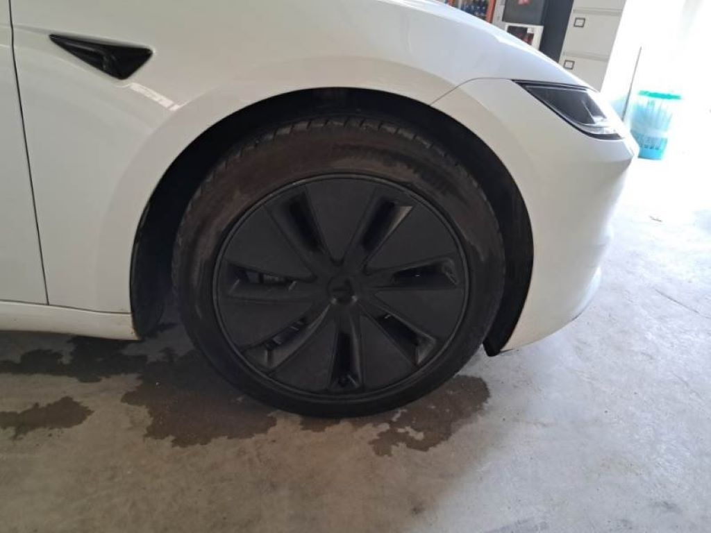 Tesla Model 3 - 2025, tov.záruka,bílý interier - 5