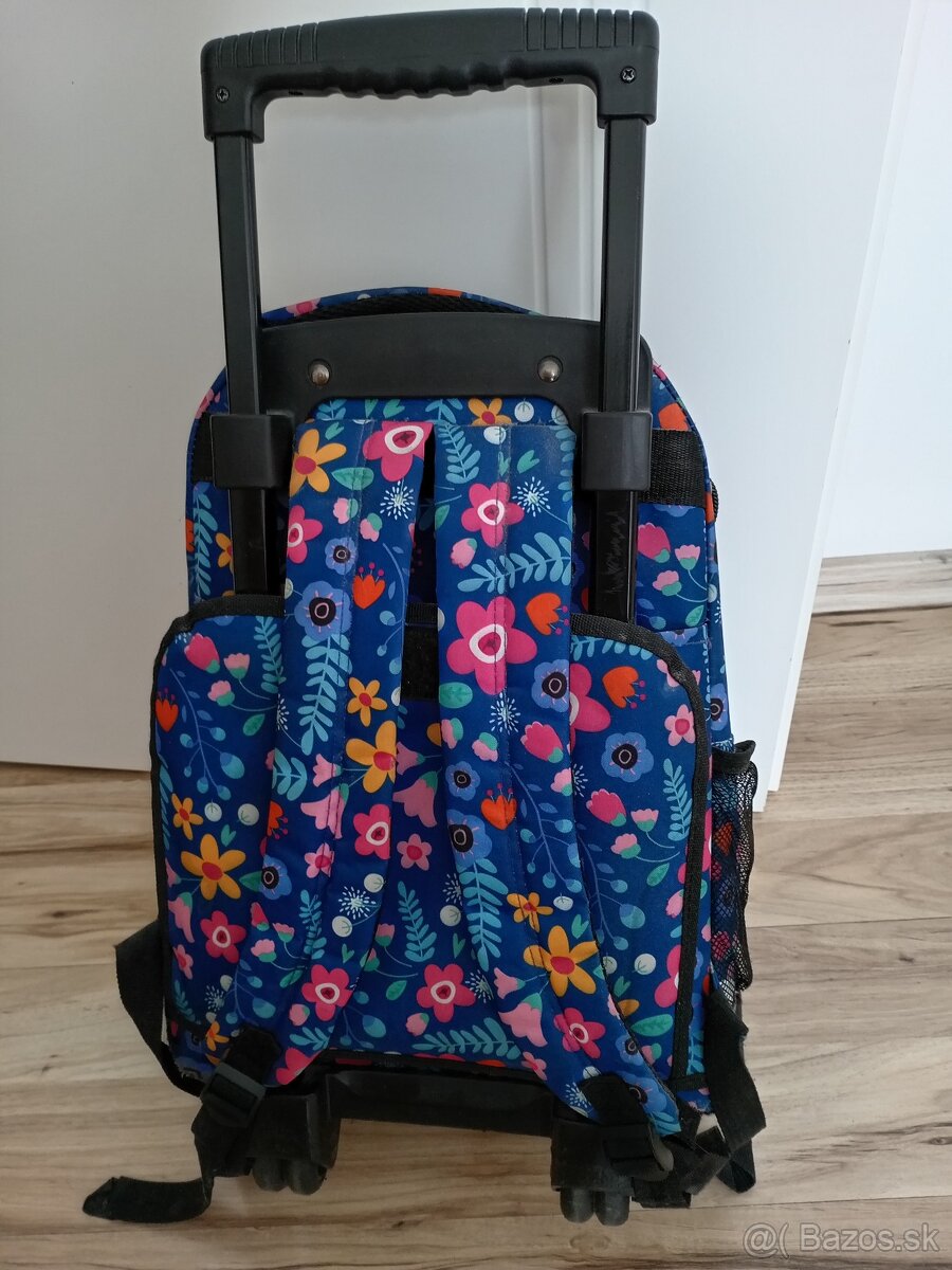 Predám športový/školský batoh na kolieskach - 5
