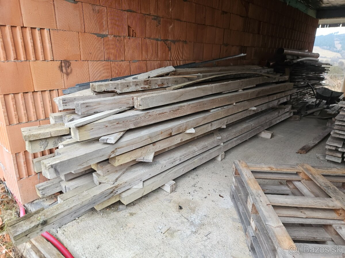 Hranoly, dosky na debnenie - 5