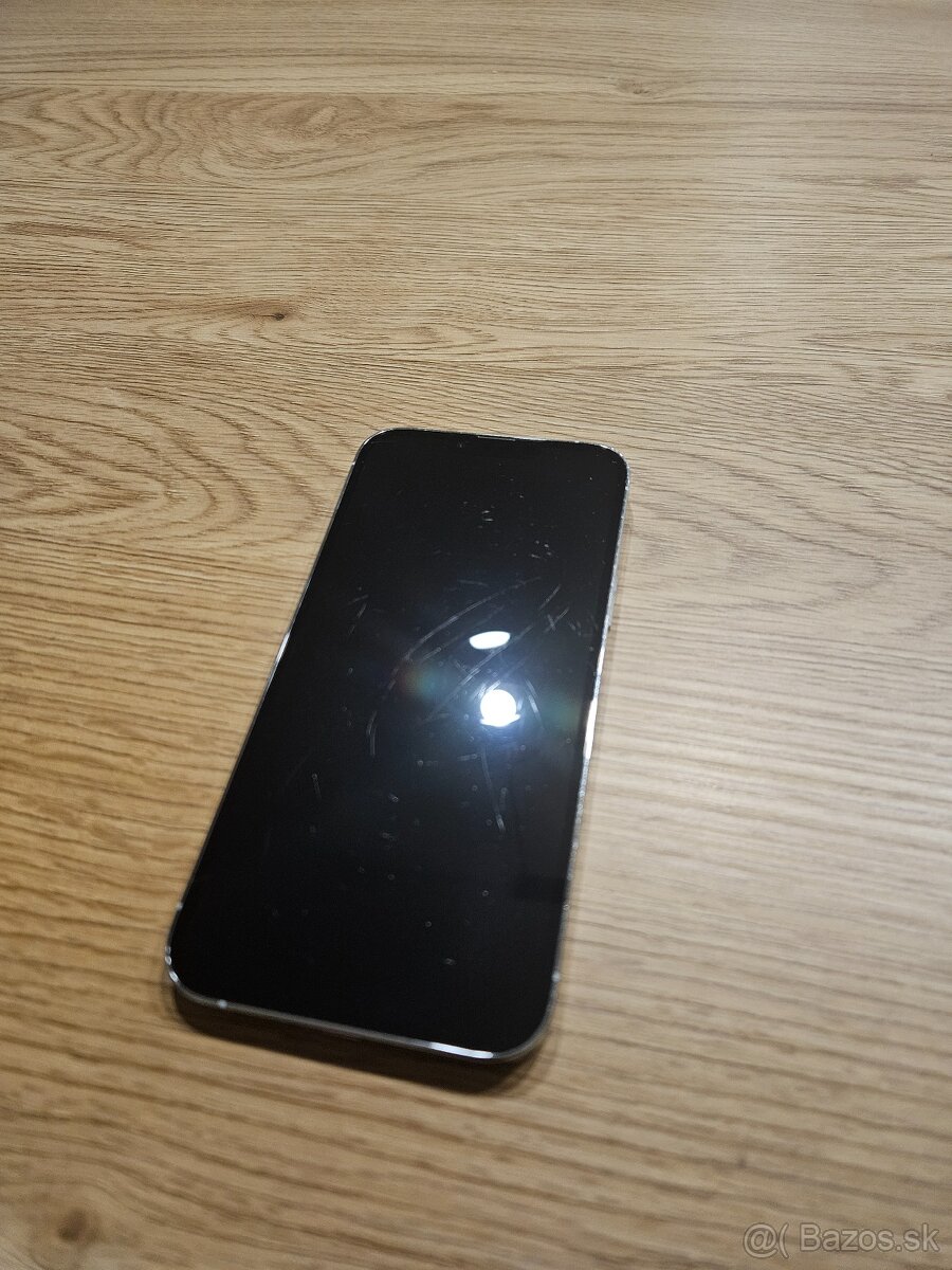 Predám Apple iPhone 13 Pro Max 128GB Silver - 5