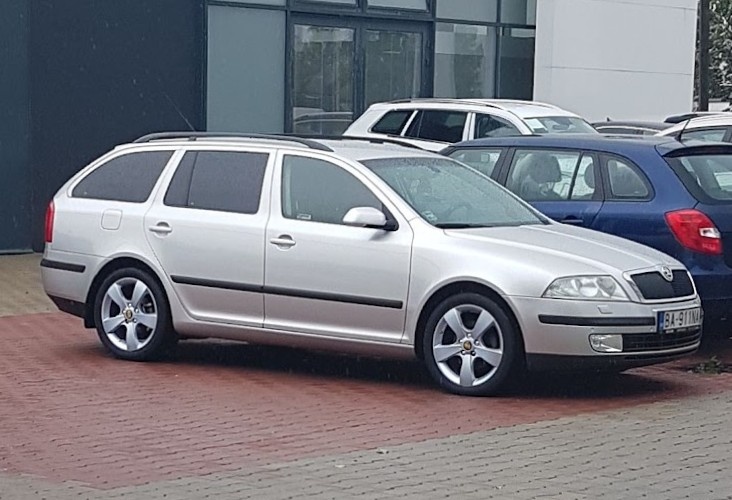 Škoda Octavia Combi Elegance 2,0TDI M6 - 5