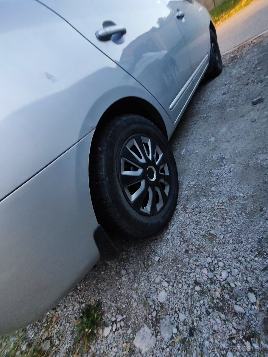 Kia carnes 2007 2.0crd 103kw top stave - 5